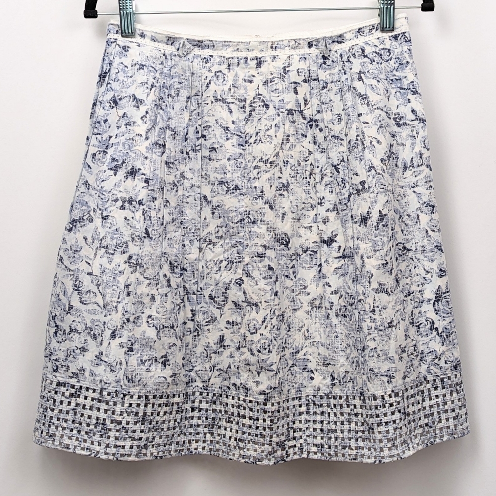 Elie Tahari Skirt Floral Print Lattice Hem Lined Constance Blue White size 4 NWT
